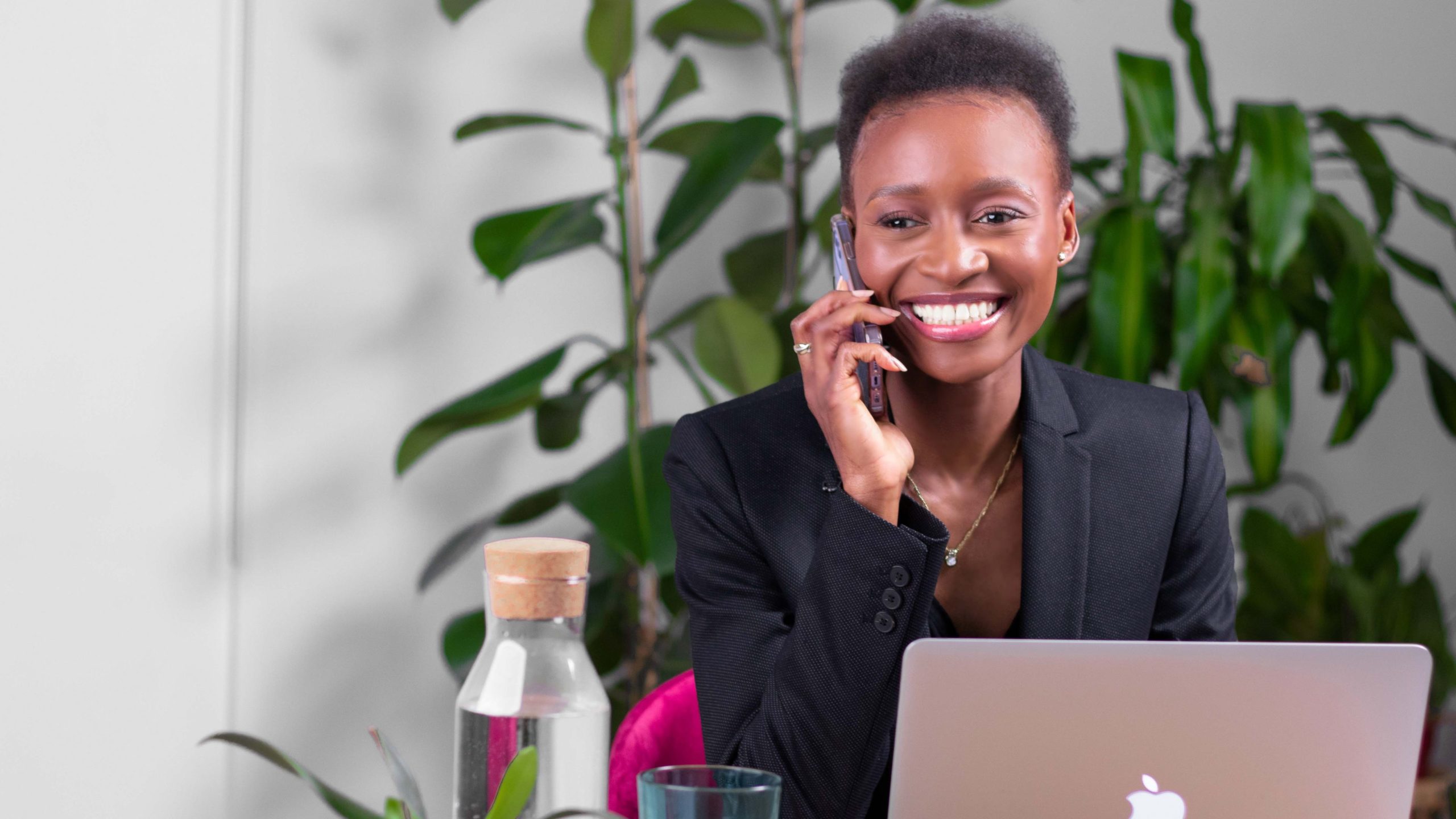 Consultante en gestion financière pour entrepreneurs, aidant à simplifier les finances sans prise de tête – De la finance.